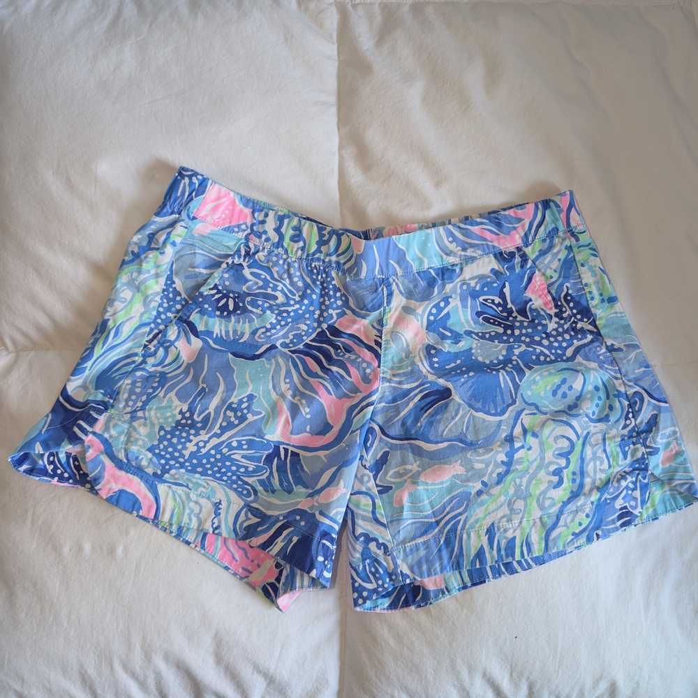 Lilly Pulitzer Multi-Color Wave Print Ladies' Shorts